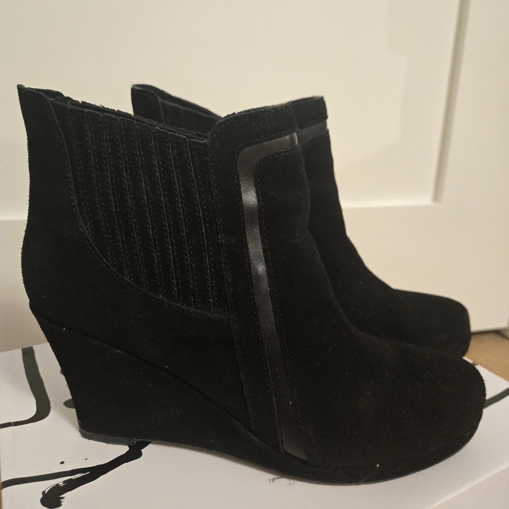 DV by Dolce Vita Black Suede Wedge Booties